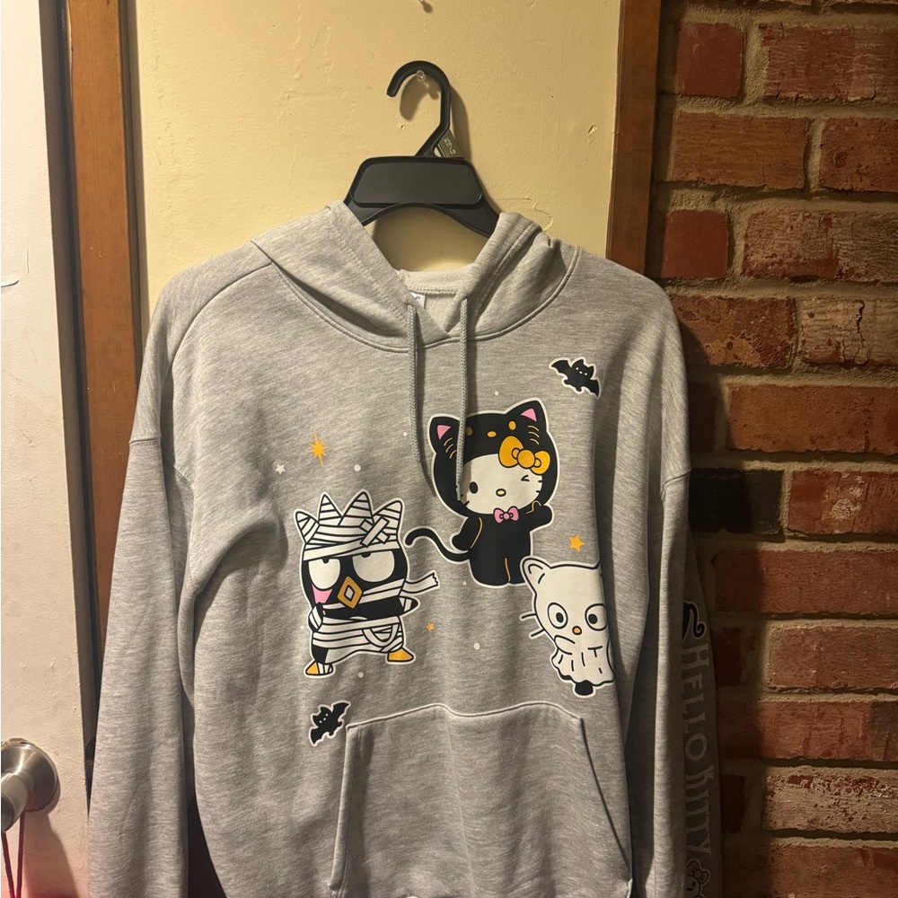 Sanrio Gray Hoodie with Cute Character Design - Picture 3 of 3